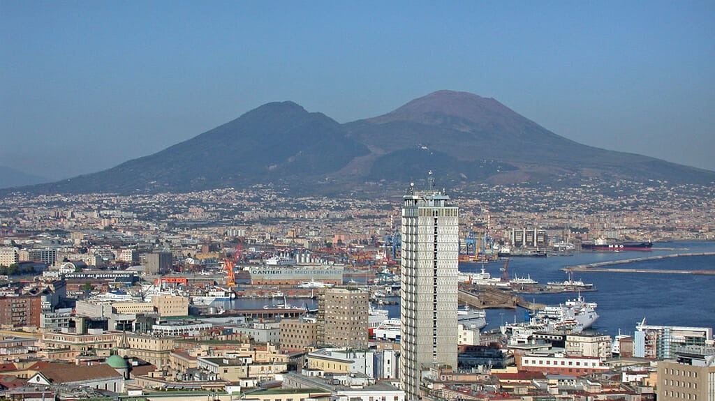 Napoli: licenze edilizie obbligatorie fin dal 1935