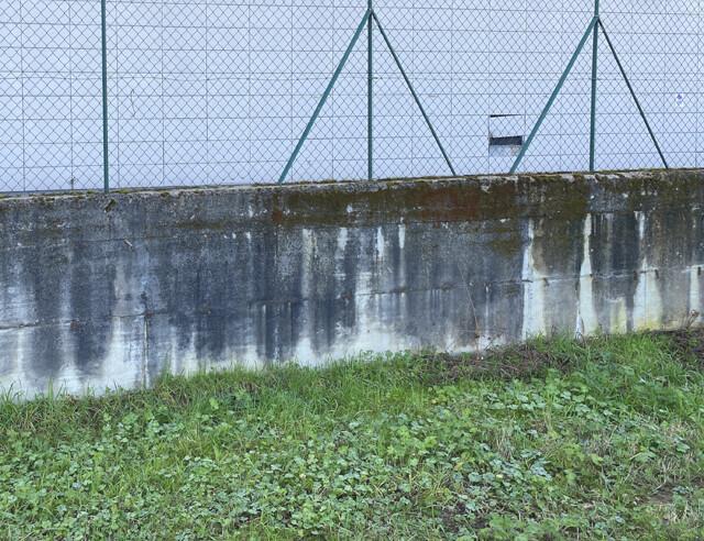 Muri di cinta con altezza maggiore a tre metri fa distanza tra costruzioni
