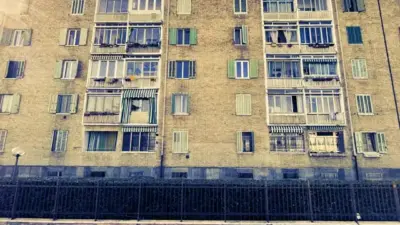 vetrate in facciata su balconi
