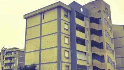edificio periferia urbana
