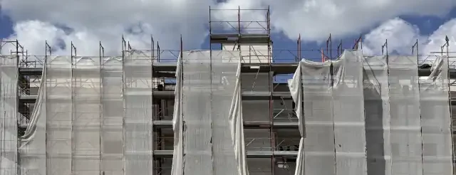 cantiere edilizio ponteggio