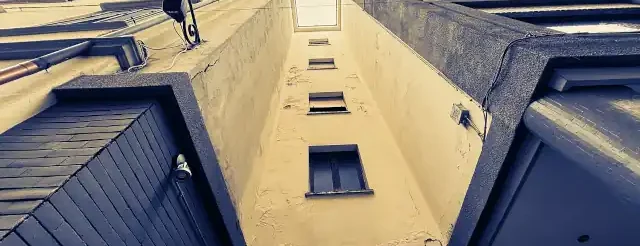 facciata incavo edificio