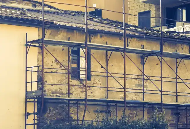 Abuso edilizio “misto” e la fine della valutazione unitaria nelle sanatorie edilizie