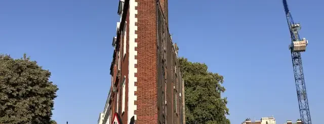 edificio angolare Londra