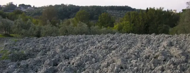 movimento terra collina toscana