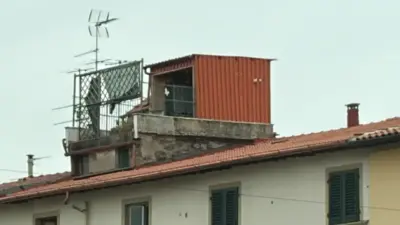 manufatto tetto edificio lamiera